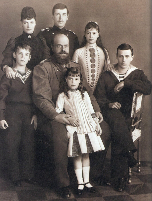 Олександр ІІІ з родиною, 1890 рік