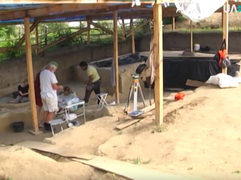 У Бармаках досліджують стоянку періоду палеоліту