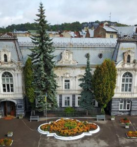 Десять фактів про палац Семенських-Левицьких у Львові