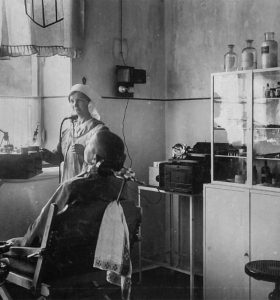 Як лікували зуби 100 років тому