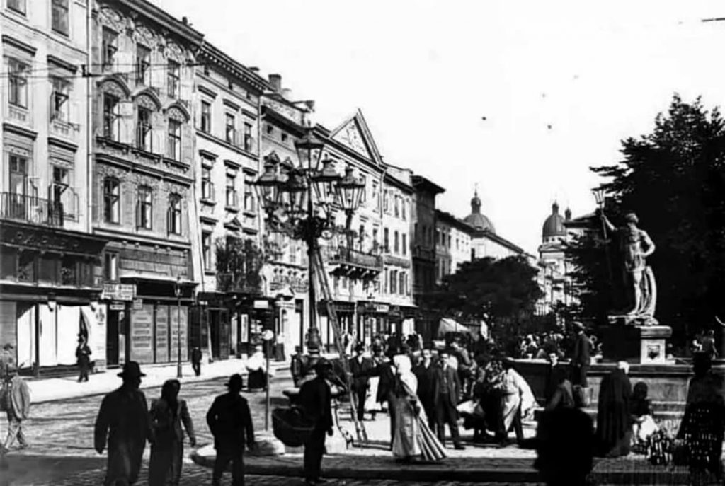 Львів у сутінках, або Як галичани перемагали темряву та розважалися без електрики