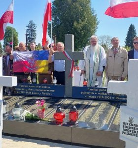 Тепер не безіменні. Пам’ятник з прізвищами польських легіонерів відкрито на Дубенському цвинтарі в Рівному