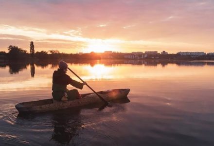Скарби поліського озера. Унікальні старовинні човни знайшли місцеві жителі